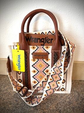 Wrangler Tan & Cream Embroidered Tote with detachable Patterned Strap